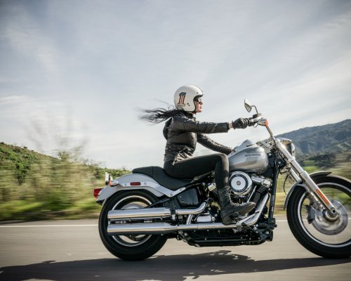 Choosing A Motorcycle For Female Riders
